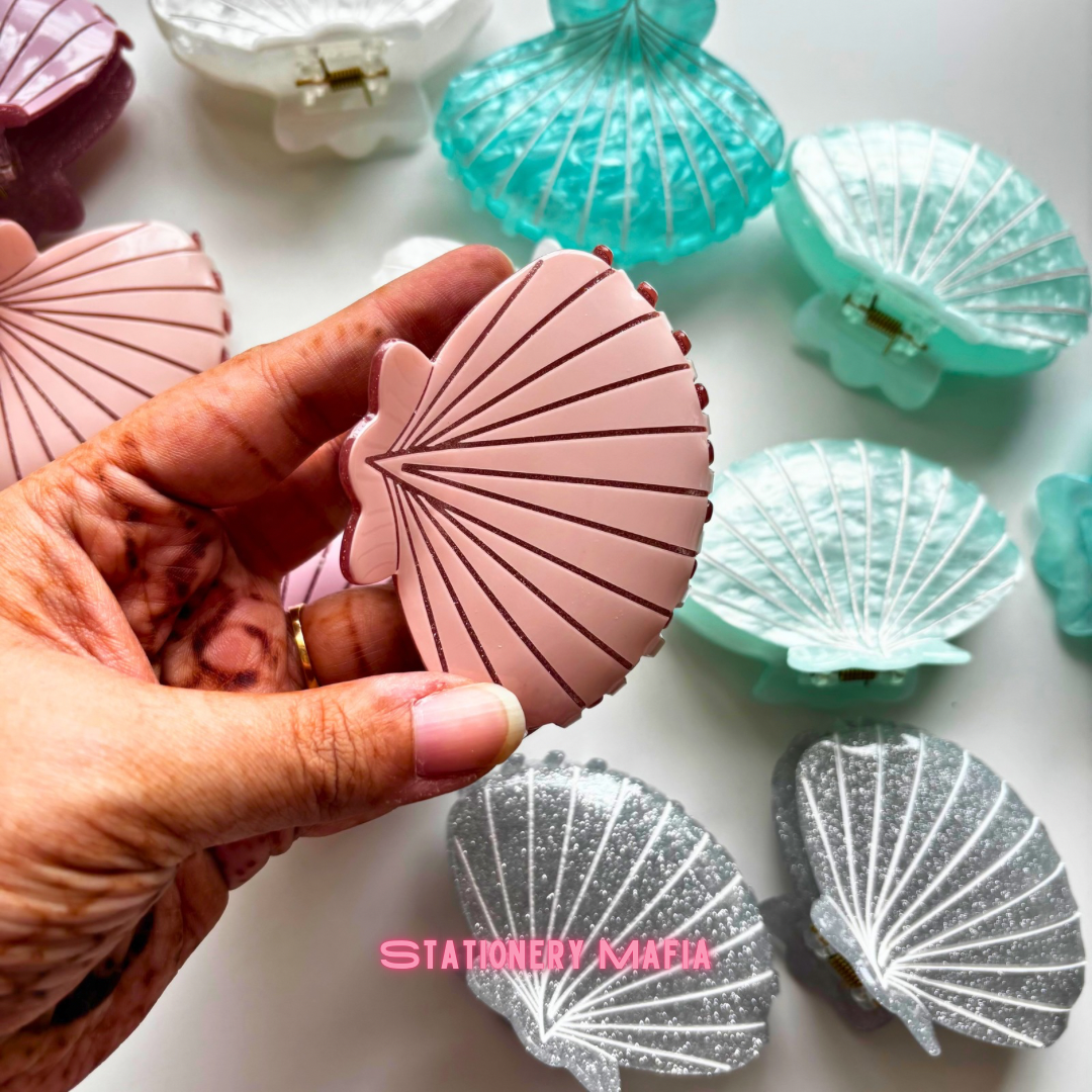 Shell Gradient Claw Clip